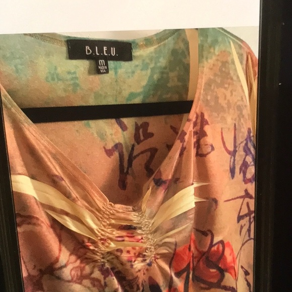 B.L.E.U. LADIES MEDIUM BLOUSE - Picture 3 of 3